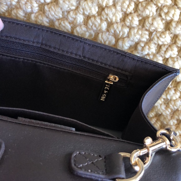 NEW ST. JOHN Quilted Leather Bag - Picture 9 of 11